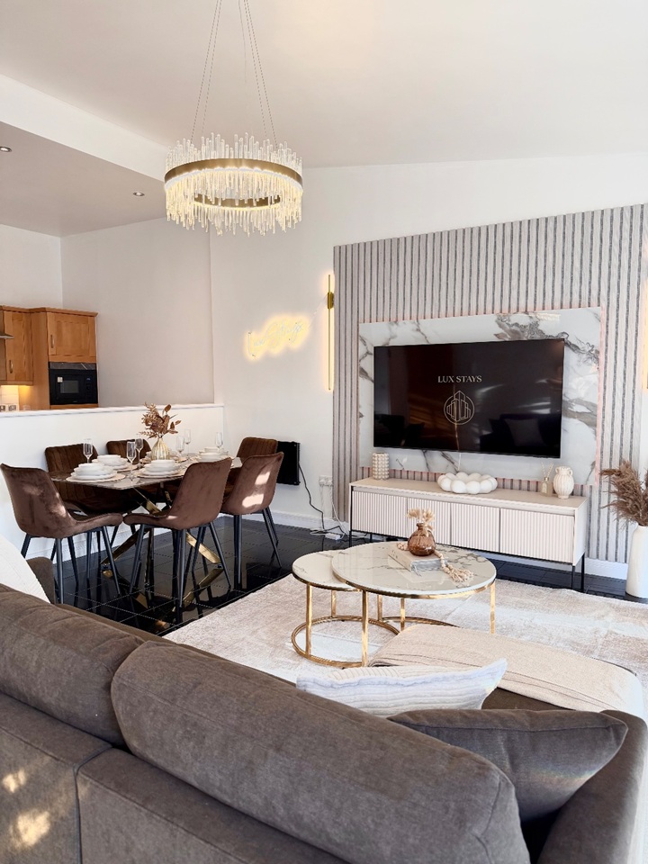 Additional image 6 of 2 Bed Penthouse, Broderick Court, LS1, N1 7GU