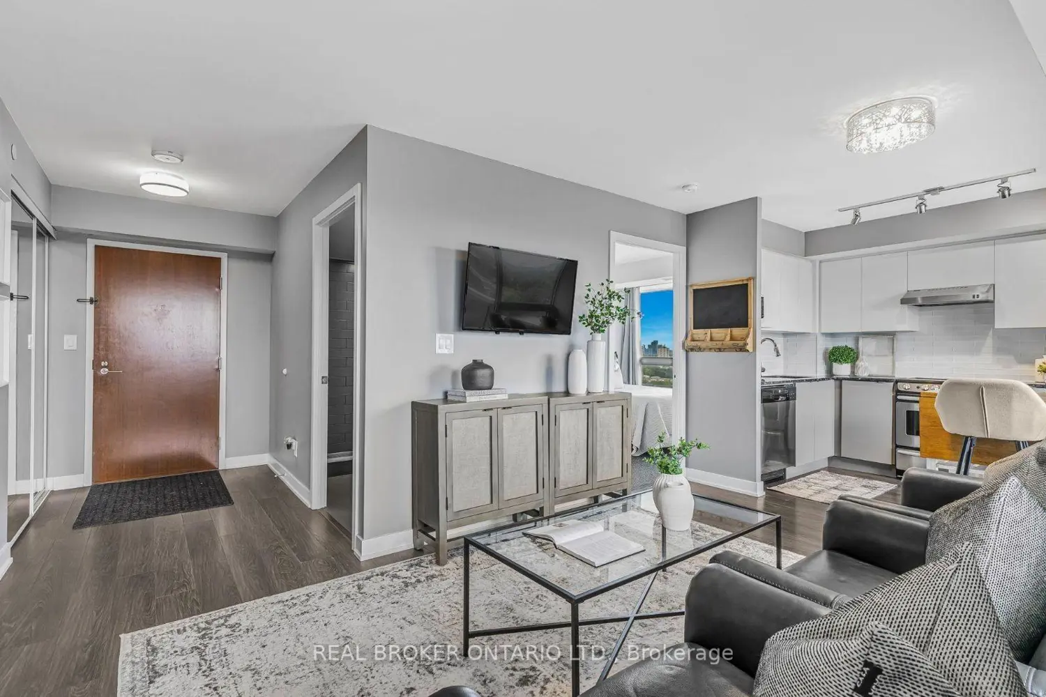 Additional image 5 of 160 Flemington Road 1304