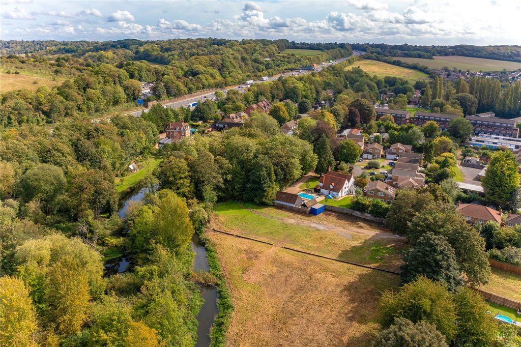 Additional image 7 of Land for saleClapton Approach, Wooburn Green, High Wycombe, Buckinghamshire HP10
