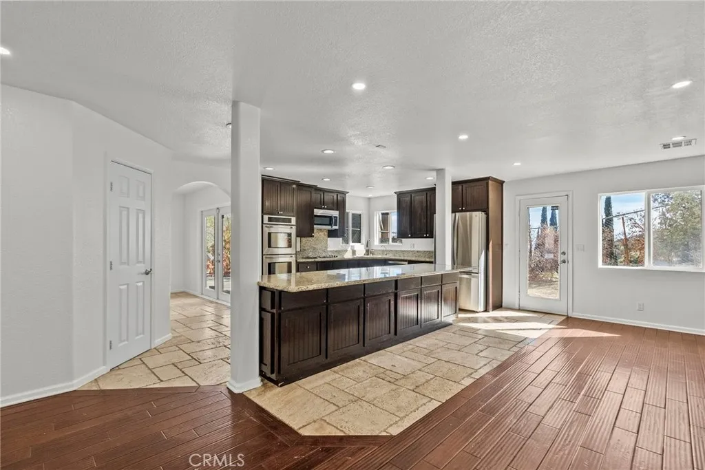 Additional image 23 of 1138 Lakeview Dr, Palmdale, CA 93551