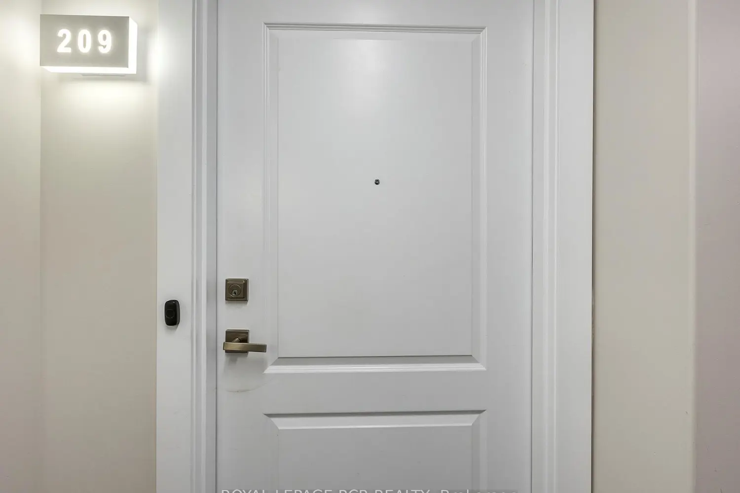 105 Spencer Avenue 209 photo 3