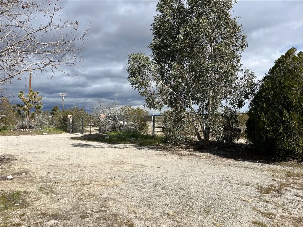 Additional image 15 of 12014 Oasis Rd, Pinon Hills, CA 92372