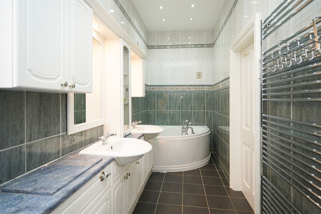 Additional image 13 of 3 bed flat for saleGraham Road, Ranmoor S10