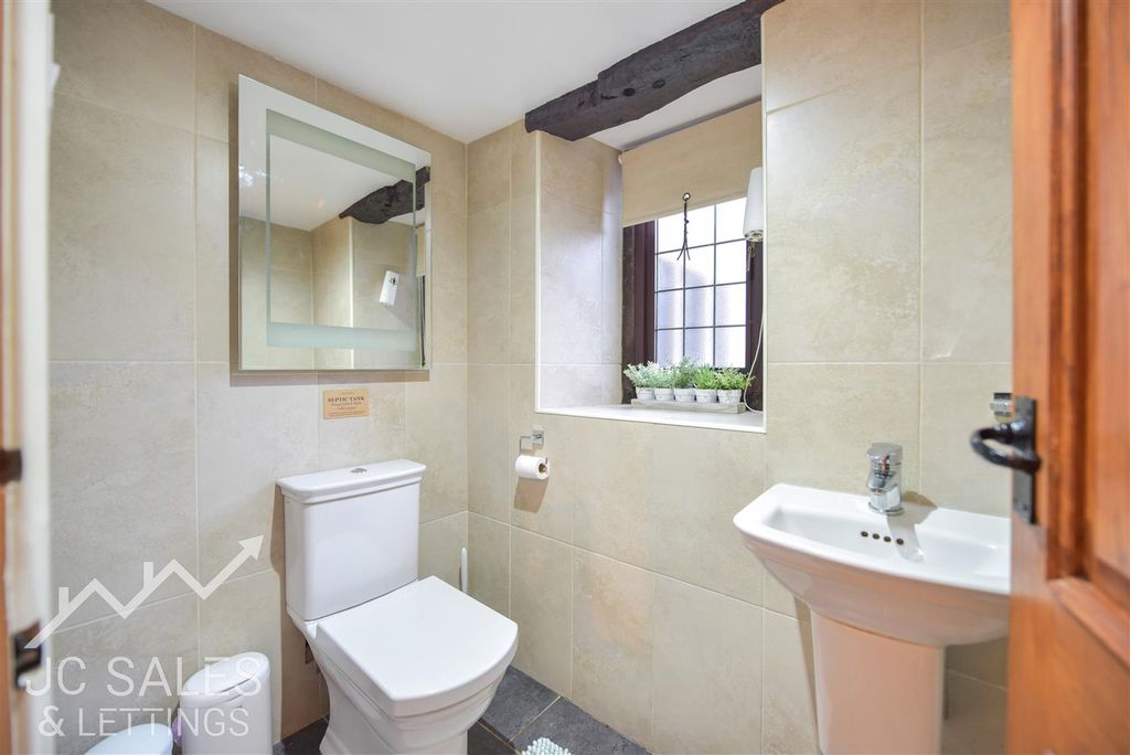Additional image 6 of 5 bed property for saleChapel Street, Bakewell DE45