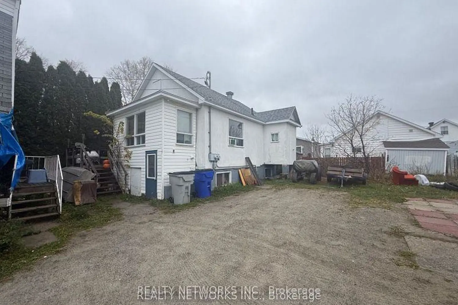 326 Maple Street photo 2
