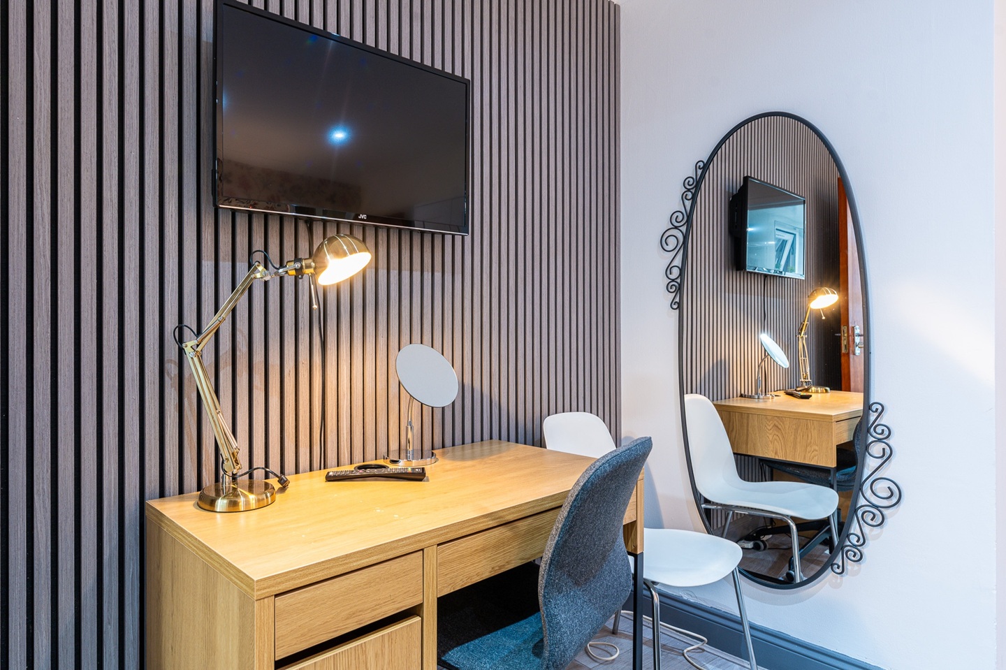 Additional image 9 of 3 Bed Flat, North End Road, W14, N1 7GU