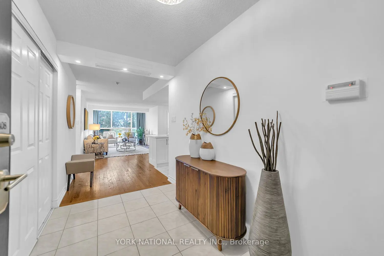 Additional image 2 of 14924 Yonge Street 408