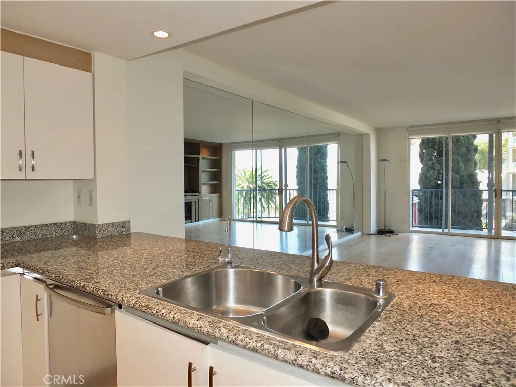 Additional image 23 of 850 E Ocean Boulevard Unit 203, Long Beach, CA 90802