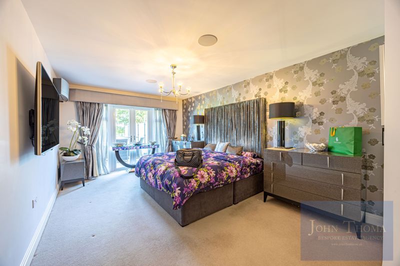 Additional image 11 of 4 bed flat for saleManor Road, Chigwell IG7