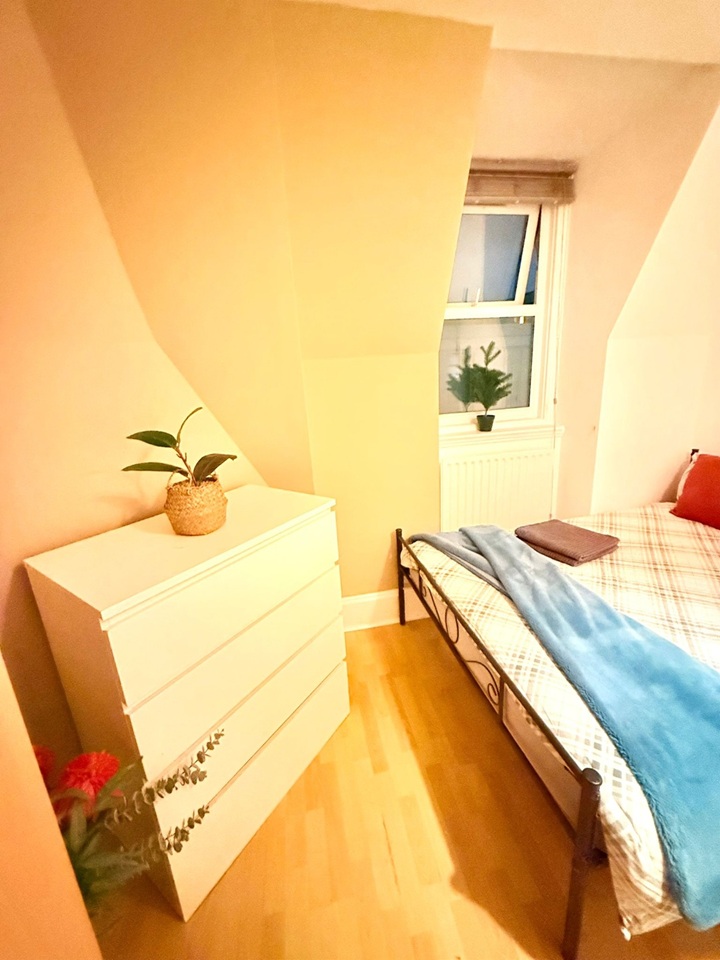 Additional image 8 of Room in a Shared Flat, Whitechapel Road, E1, N1 7GU