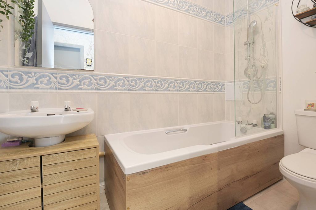 Additional image 14 of 2 bed flat for saleMain Street, East Calder, Livingston EH53