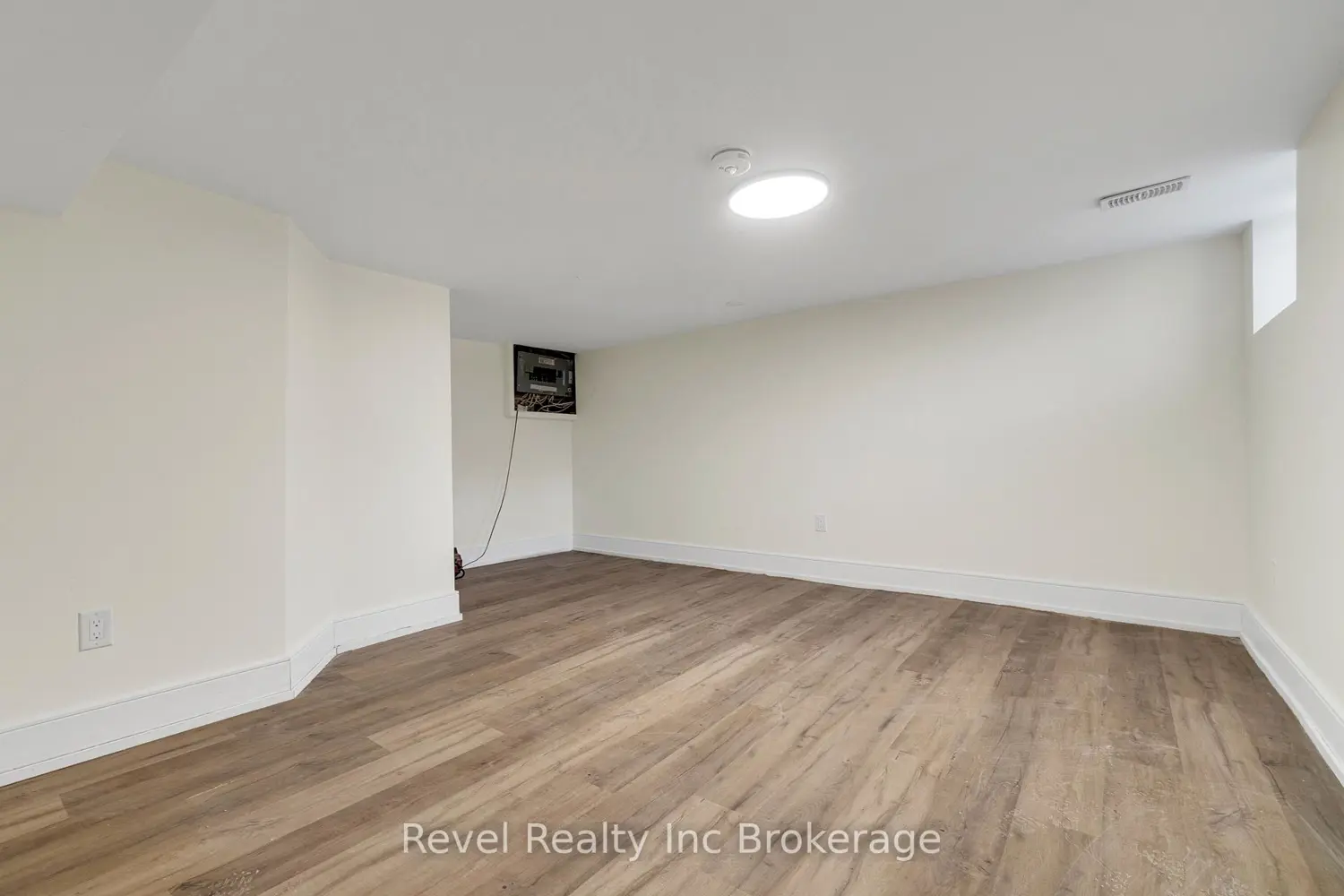 Additional image 15 of 241 Charles Street