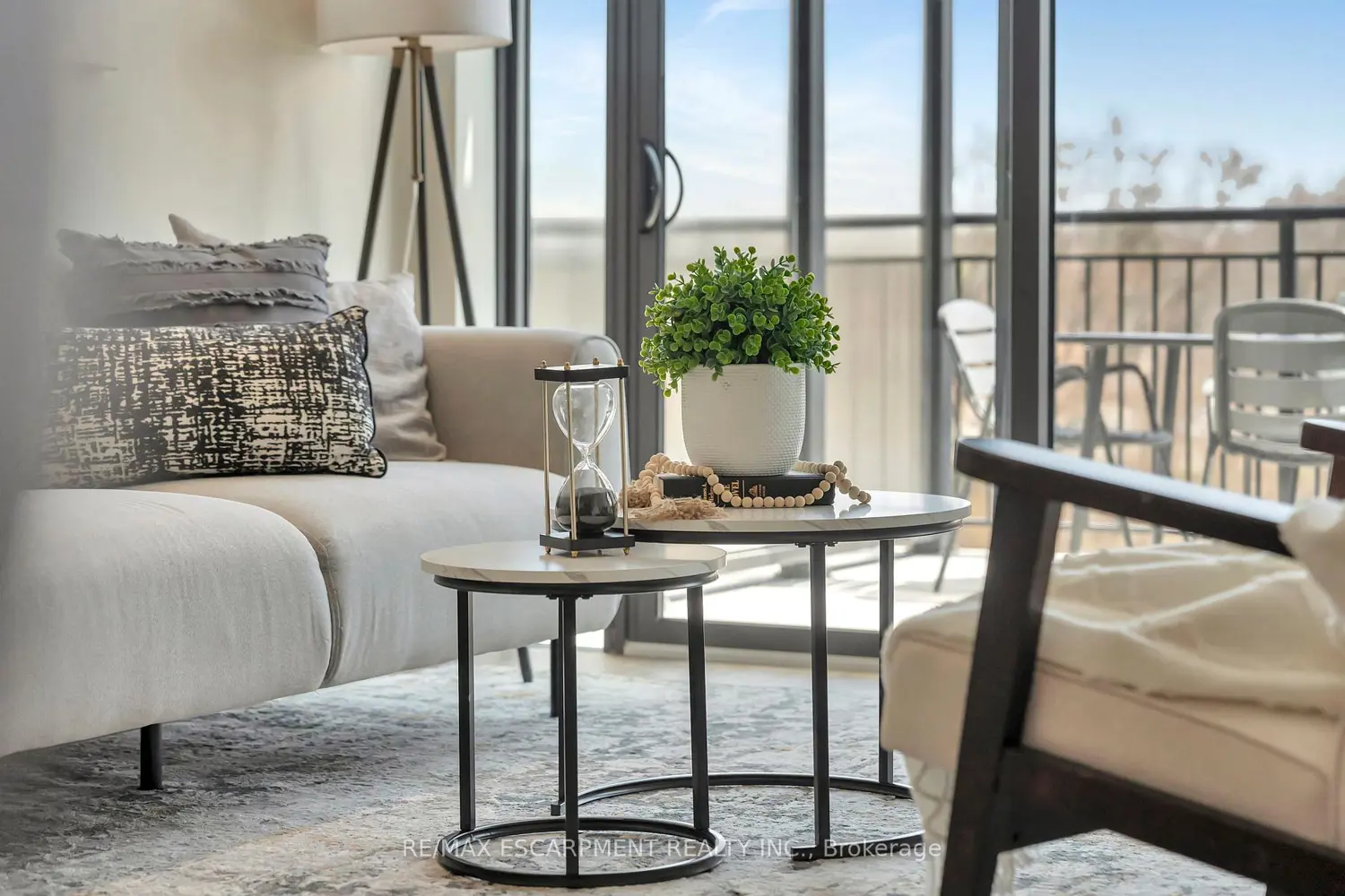 Additional image 6 of 7 Grand River Street 302