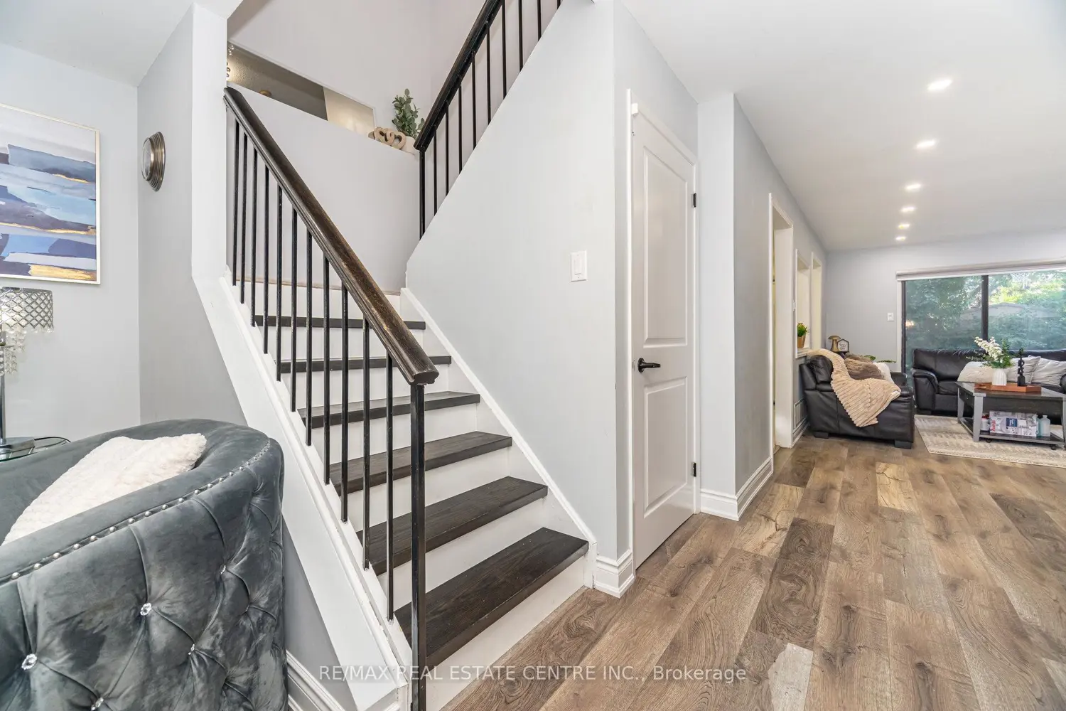 Additional image 10 of 44 Abelard Avenue