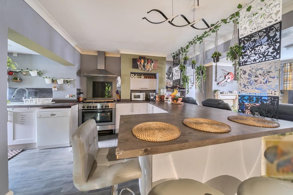 Additional image 3 of 2 bed maisonette for saleNewbury, Berkshire RG14