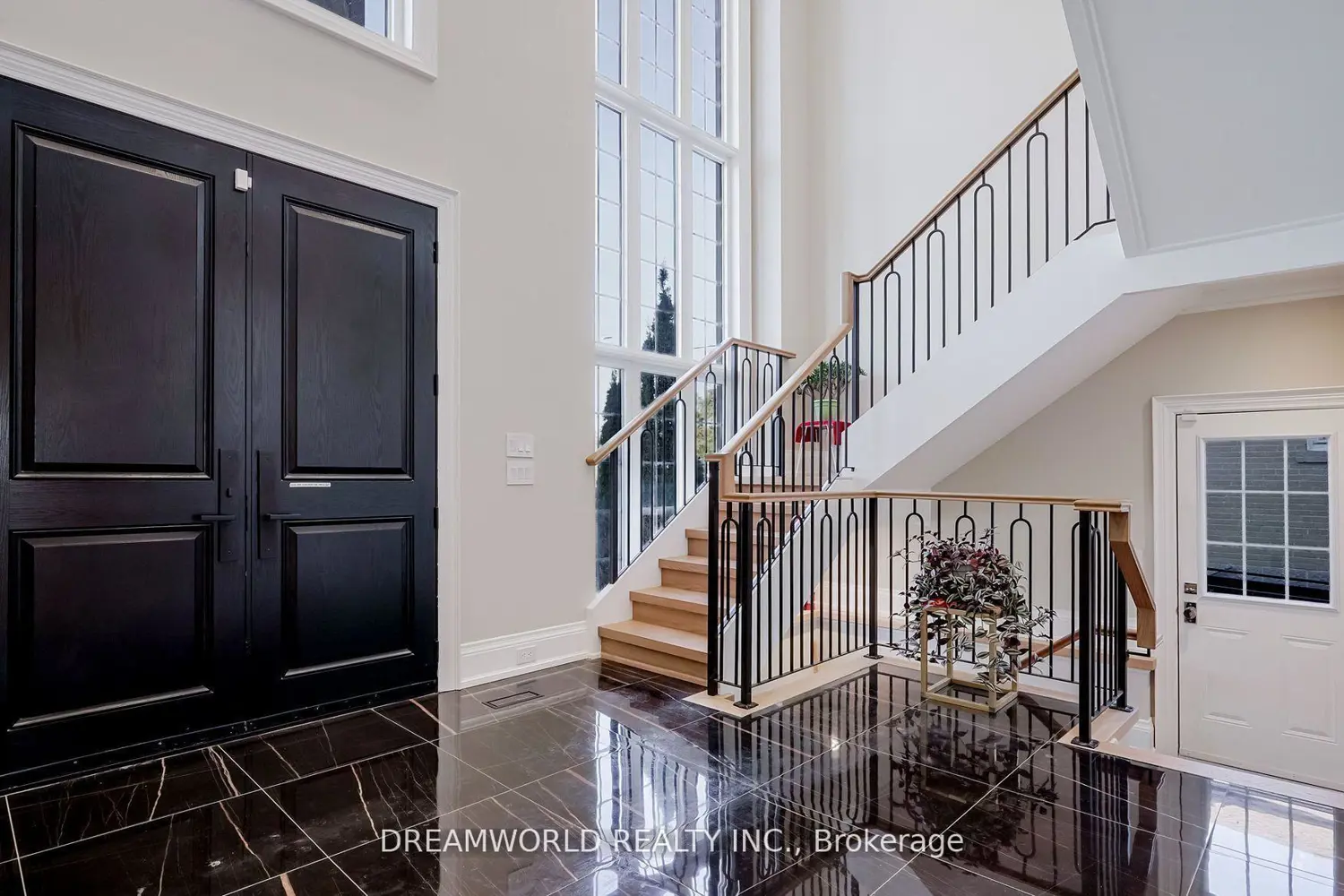 Additional image 2 of 43 William Cragg Drive