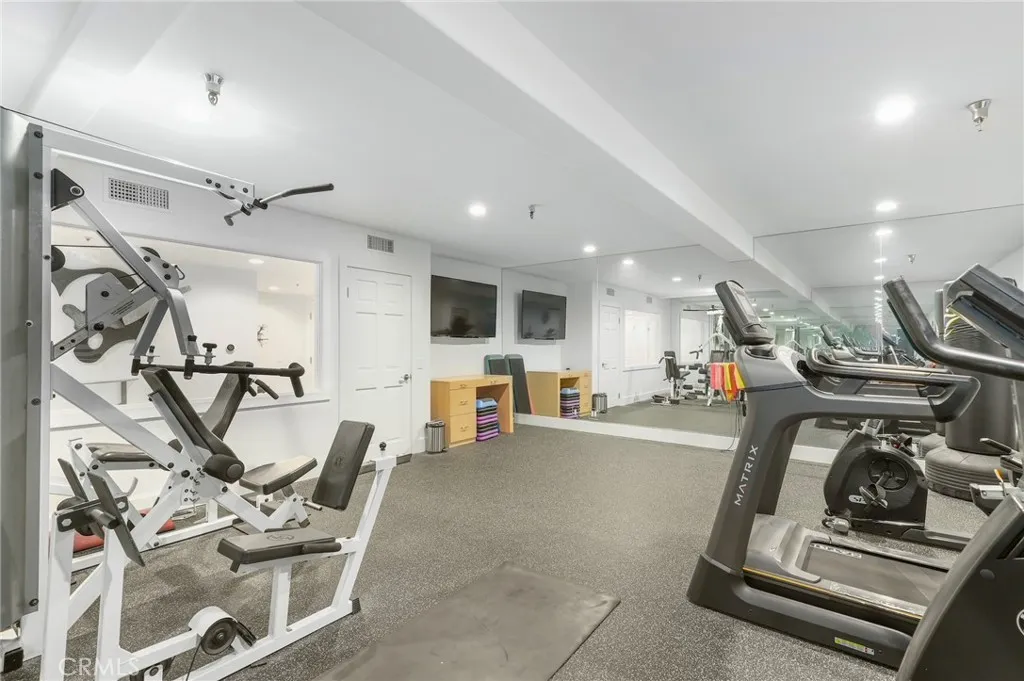 Additional image 61 of 11805 Henley Lane, Los Angeles, CA 90077