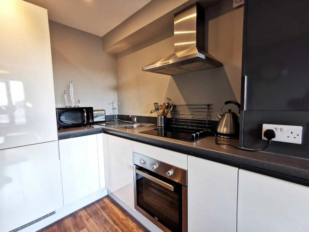Additional image 4 of 1 Bed Flat, The Drapery, B12, N1 7GU