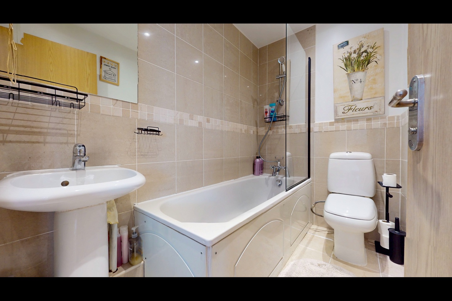 Additional image 12 of 2 Bed Flat, Southwark Park Road, SE16, N1 7GU