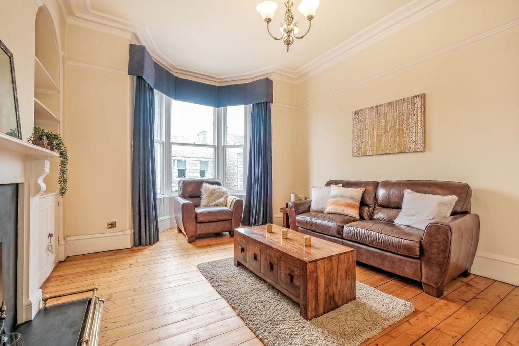 Additional image 5 of 3 bed flat for sale28 Grosvenor Place, Rosemount, Aberdeen AB25