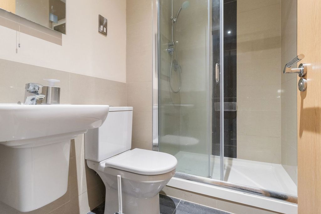 Additional image 12 of 2 bed flat for saleAlbert Road North, Great Malvern, Worcestershire WR14