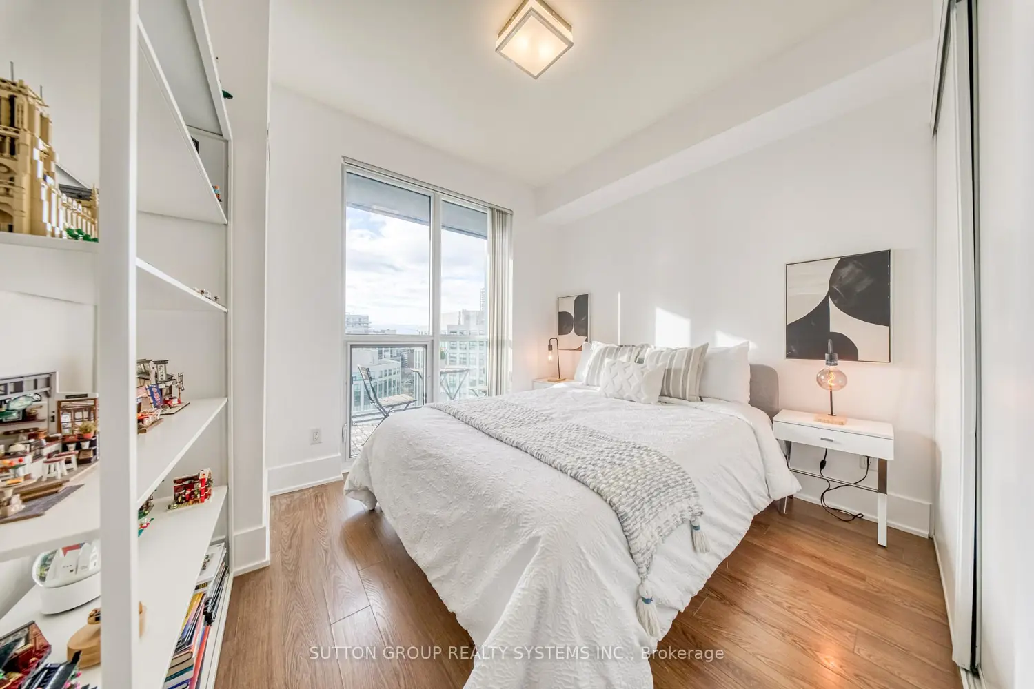 Additional image 17 of 300 Front Street 1912