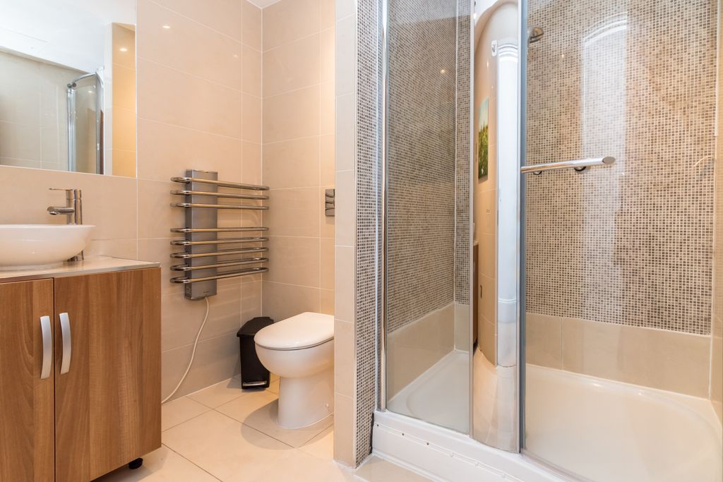 Additional image 18 of 3 bed flat for saleApartment 8, Royal Court Apartments, 60 - 66 Lichfield Road, Sutton Coldfield B74