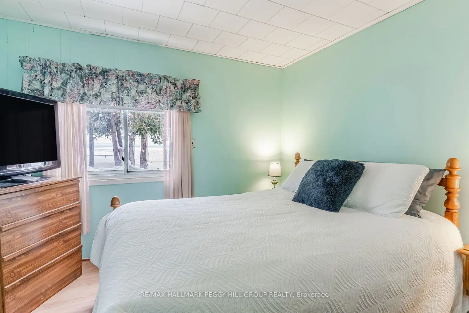 Additional image 10 of 1237 15 Line