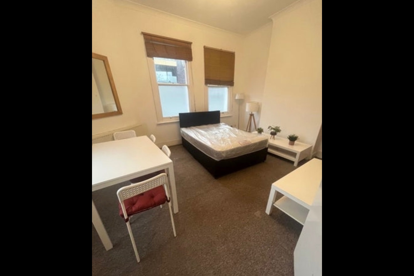 Additional image 4 of Room in a Shared Flat, Falcon Road, SW11, N1 7GU