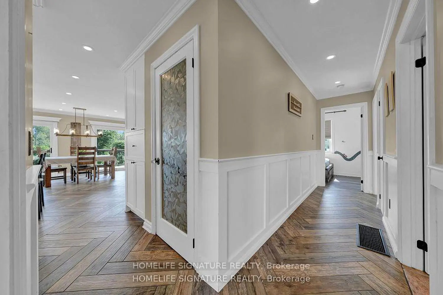 Additional image 5 of 375721 6Th Line