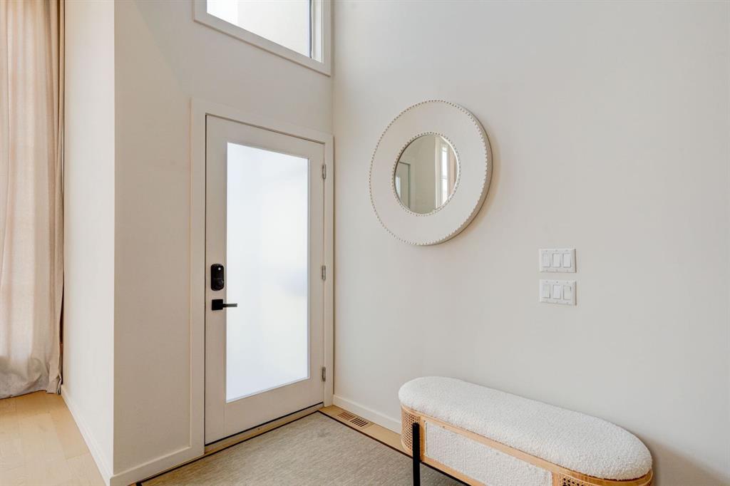 Additional image 5 of 2616 17 Street SW, Calgary, AB, T2T4N1