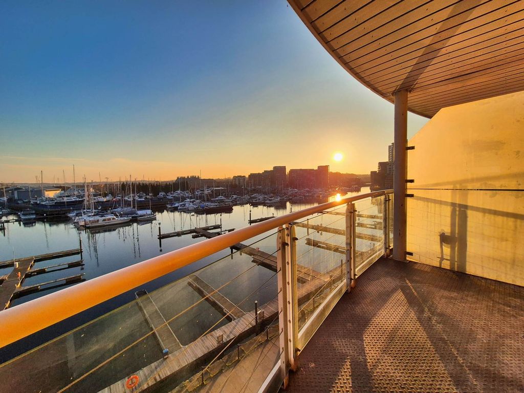 Additional image 9 of 4 bed penthouse for saleNeptune Square, Ipswich IP4