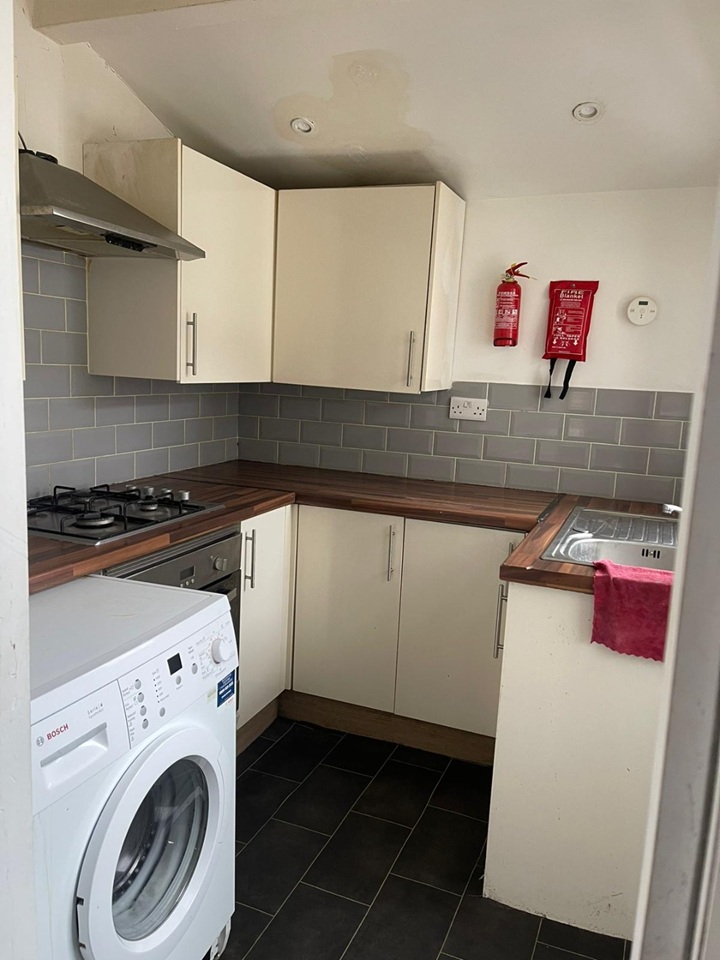 Additional image 3 of Room in a Shared House, Royal Park Avenue, LS6, N1 7GU