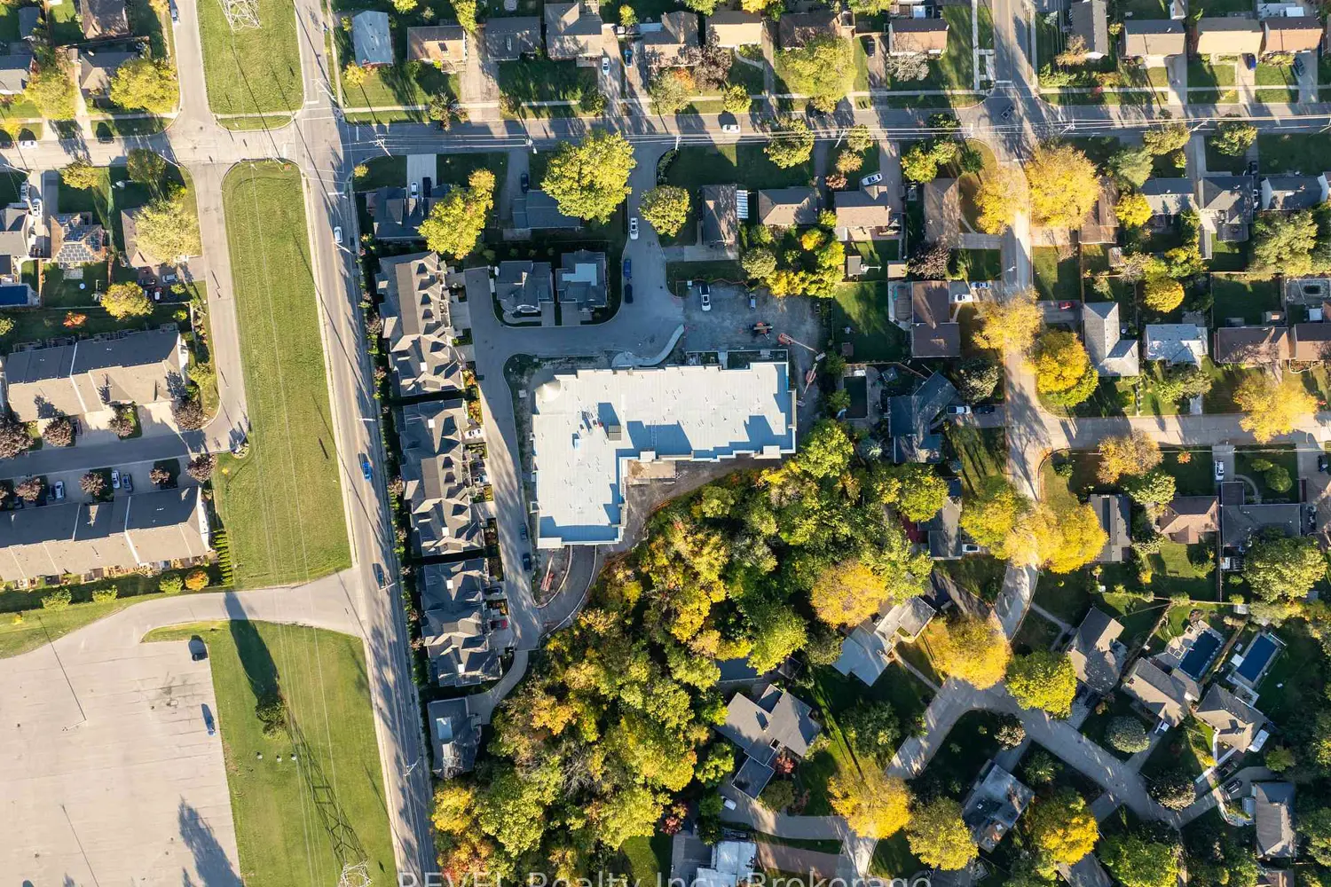 Additional image 3 of 2 Arbourvale Common 410