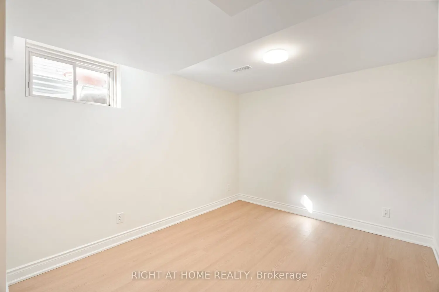 Additional image 19 of 254 Maude Street