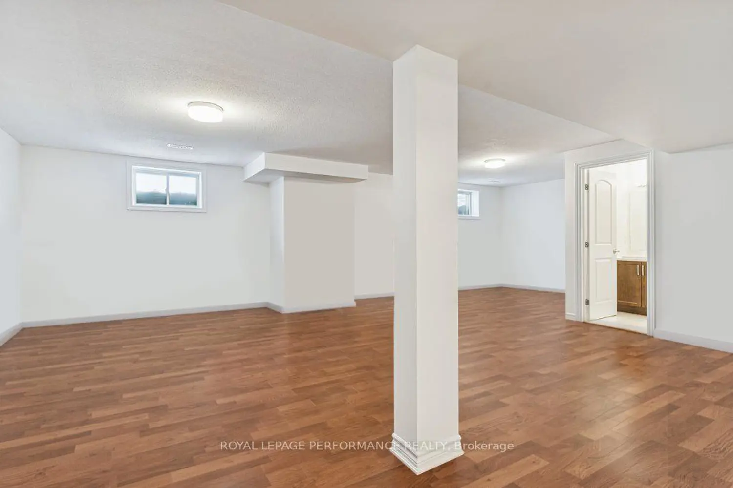 Additional image 15 of 845 Snap Hook Crescent