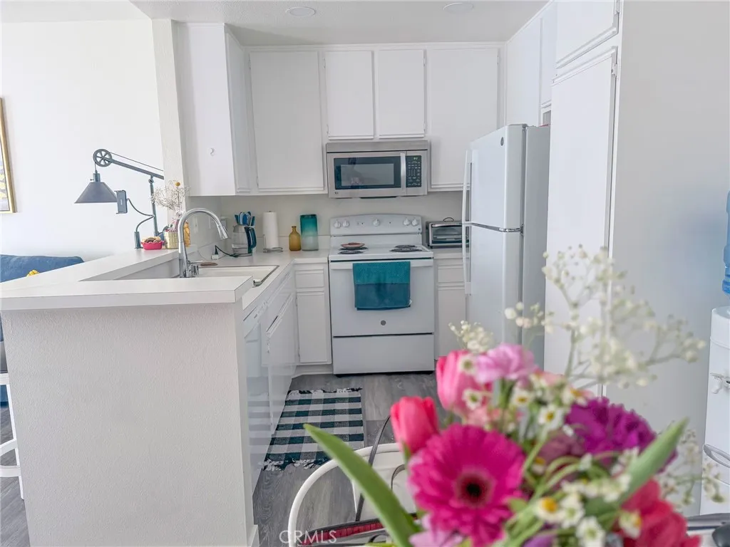 Additional image 5 of 64 Remington, Irvine, CA 92620