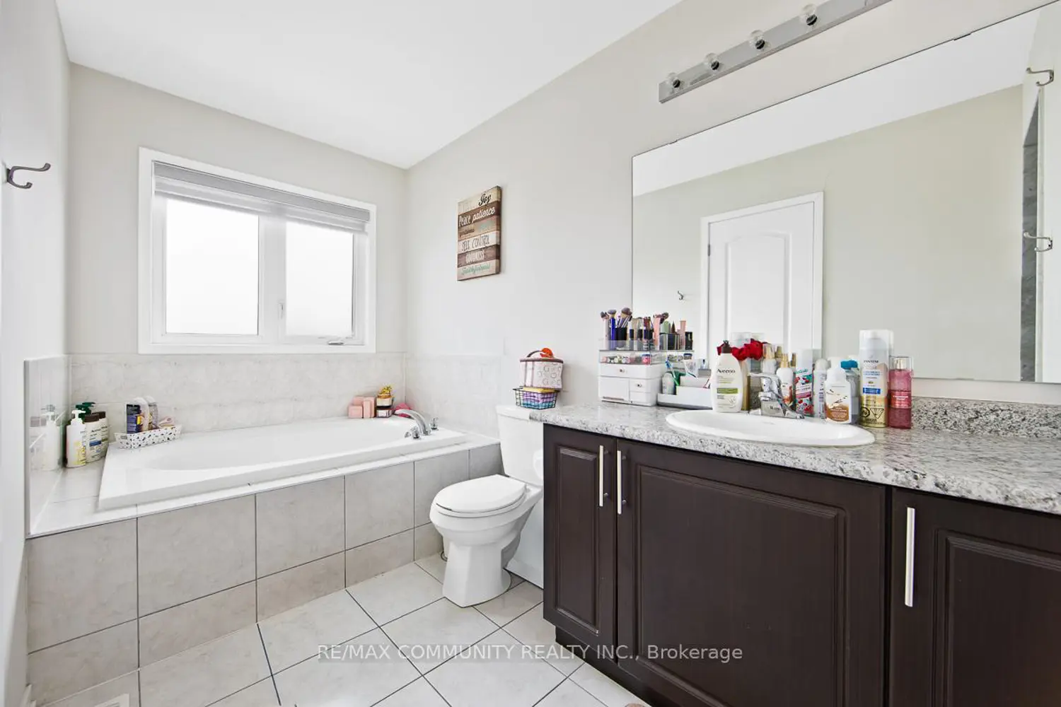 Additional image 12 of 984 Kicking Horse Path