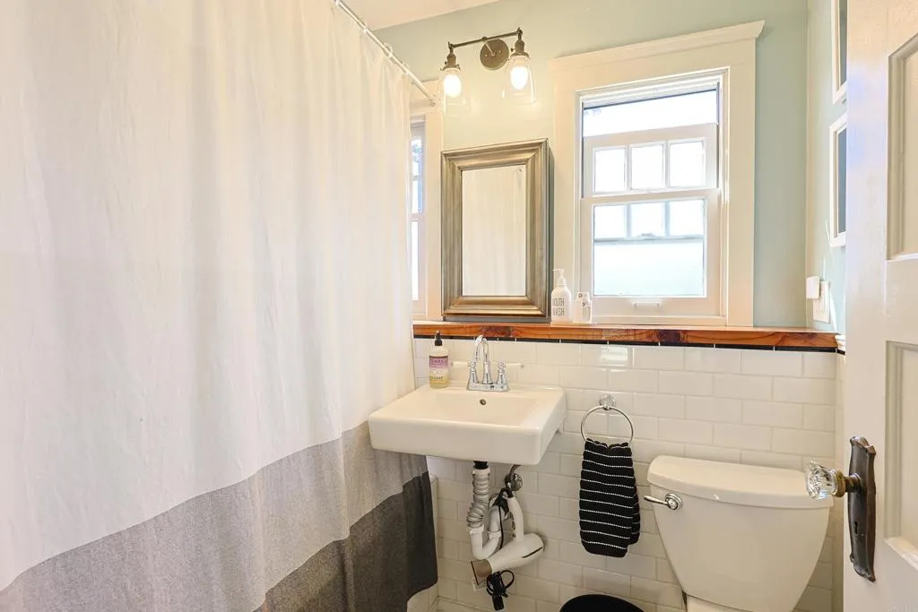 Additional image 46 of 576 E, Coronado, CA 92118