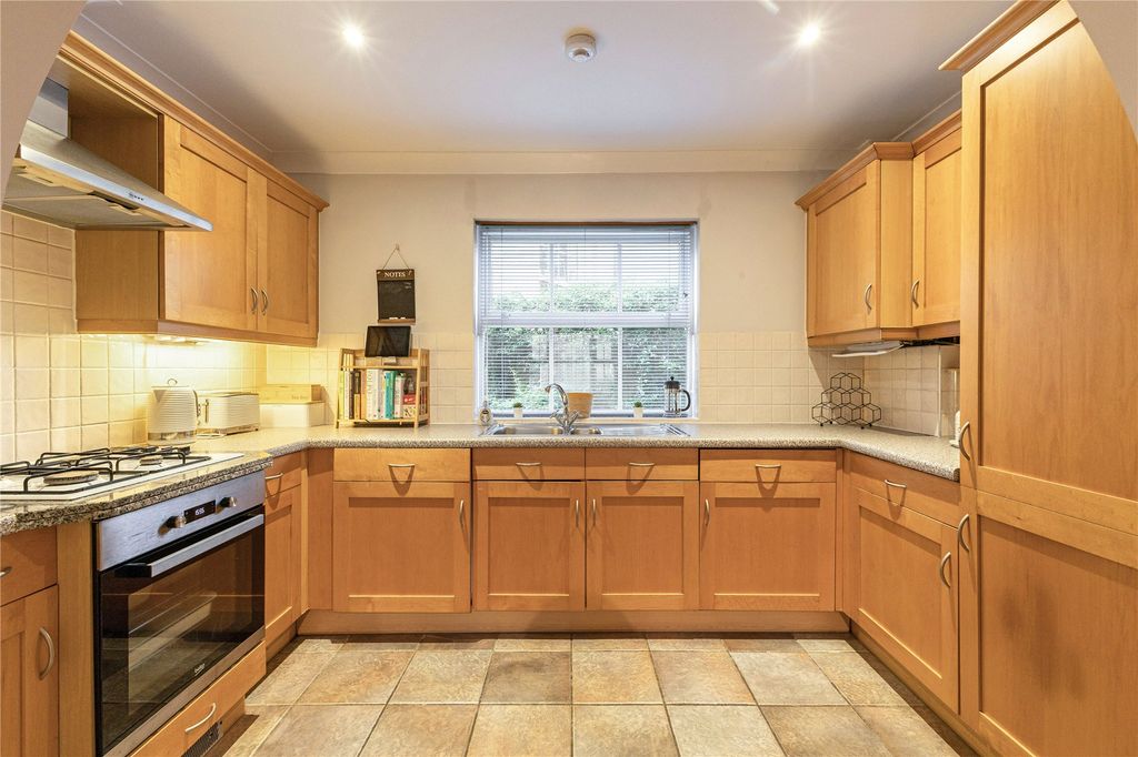 Additional image 7 of 1 bed flat for saleLayton Place, Kew, Richmond TW9