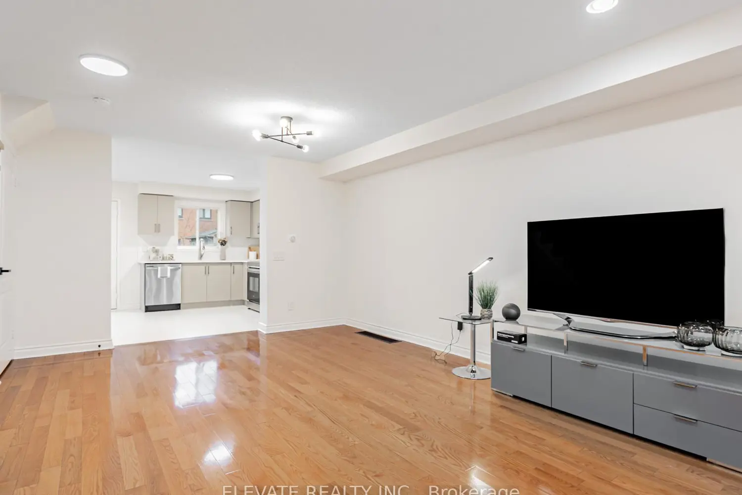 29 Minho Boulevard