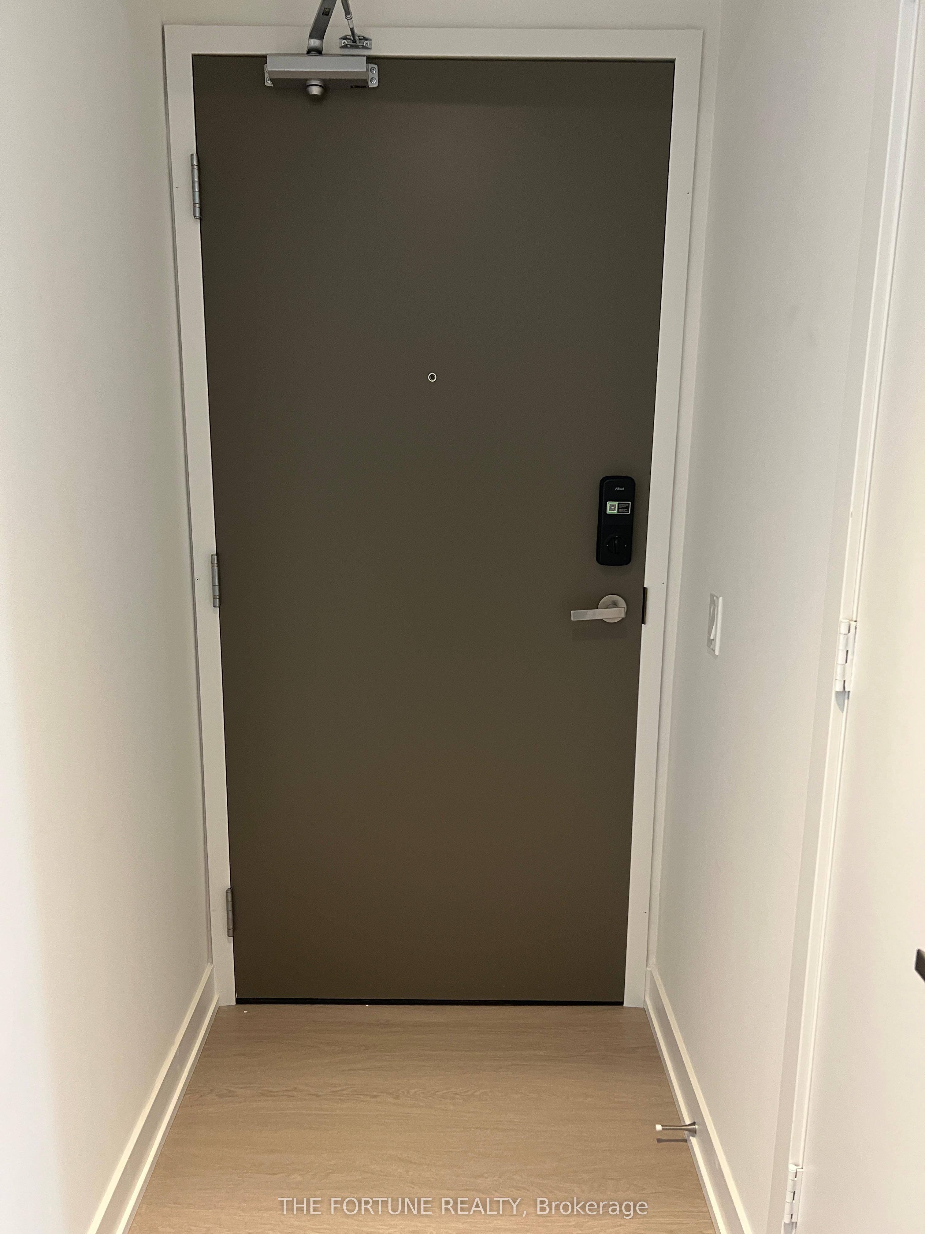 1412-448 Burnhamthorpe Road W, Mississauga, ON, L5B 0R4