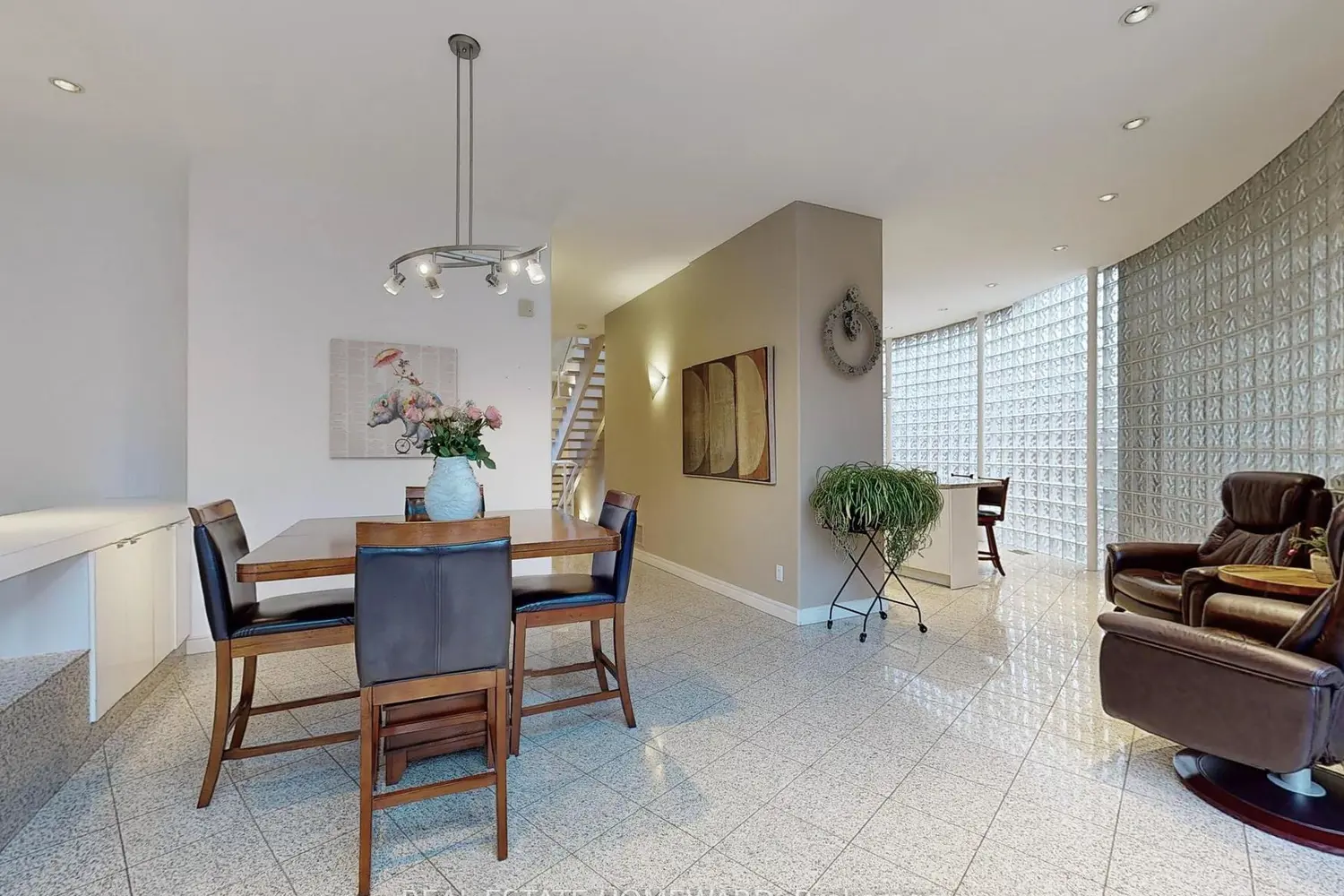 Additional image 9 of 128 Laurentide Drive