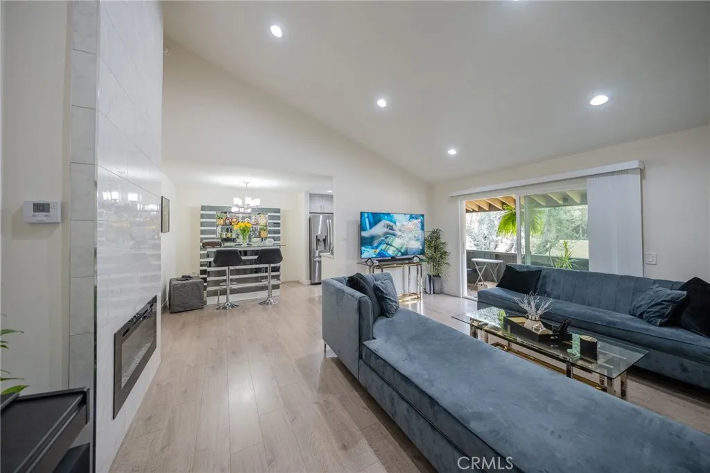 Additional image 27 of 15425 Sherman Way Unit 241, Van Nuys, CA 91406