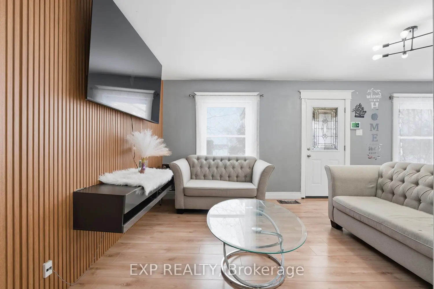 Additional image 3 of 5537 Prince Edward Avenue