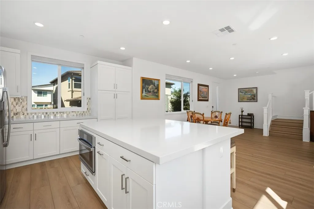 Additional image 29 of 218 Sora, Irvine, CA 92618