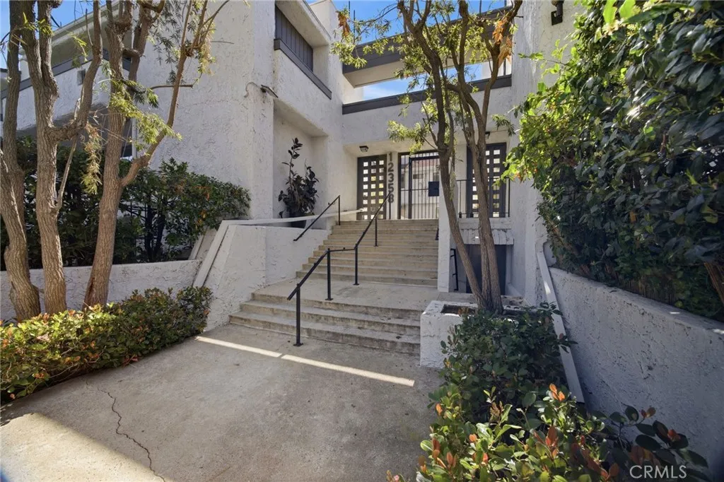 Additional image 37 of 12358 Moorpark St Unit 5, Studio City, CA 91604