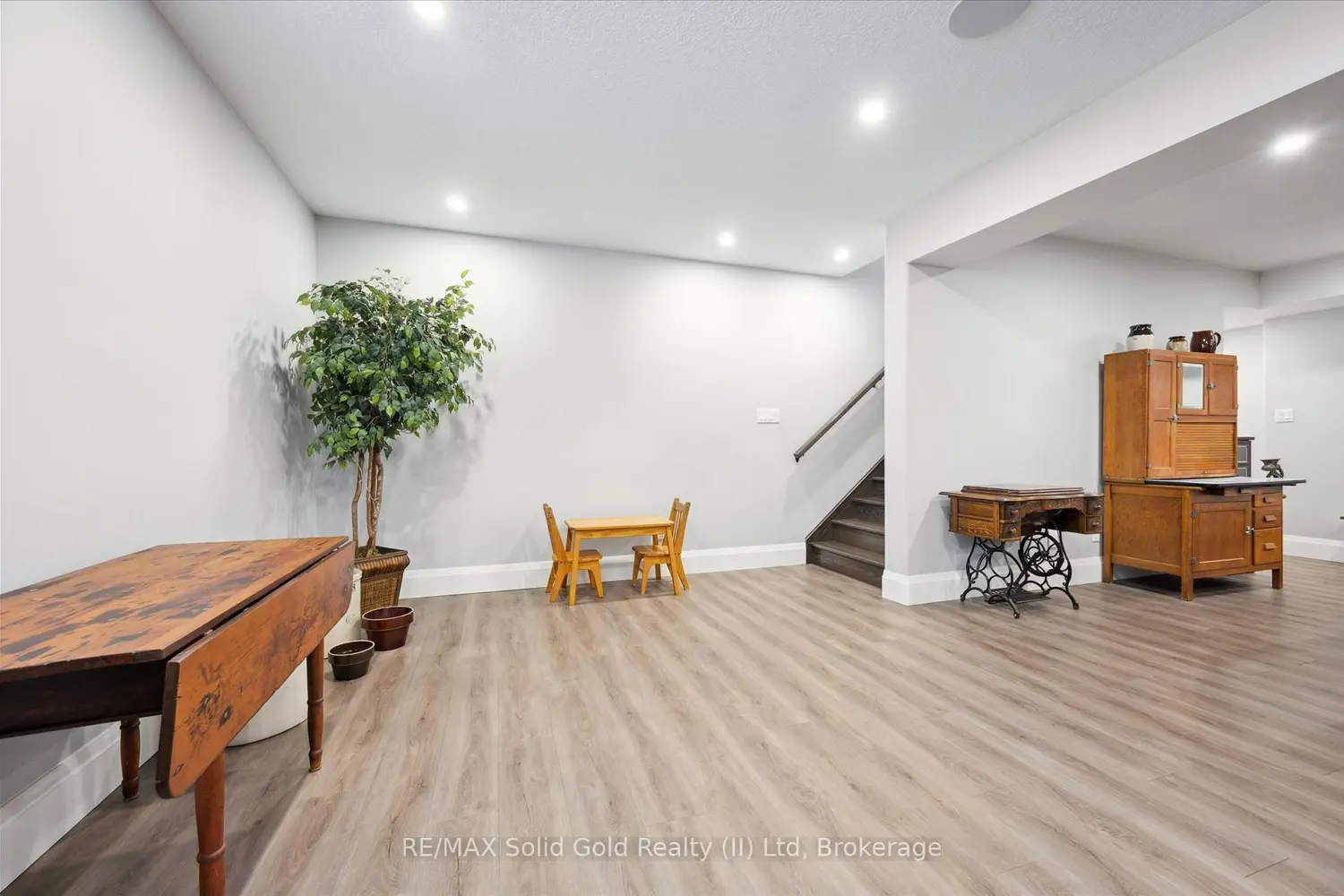 Additional image 10 of 120 Village Road