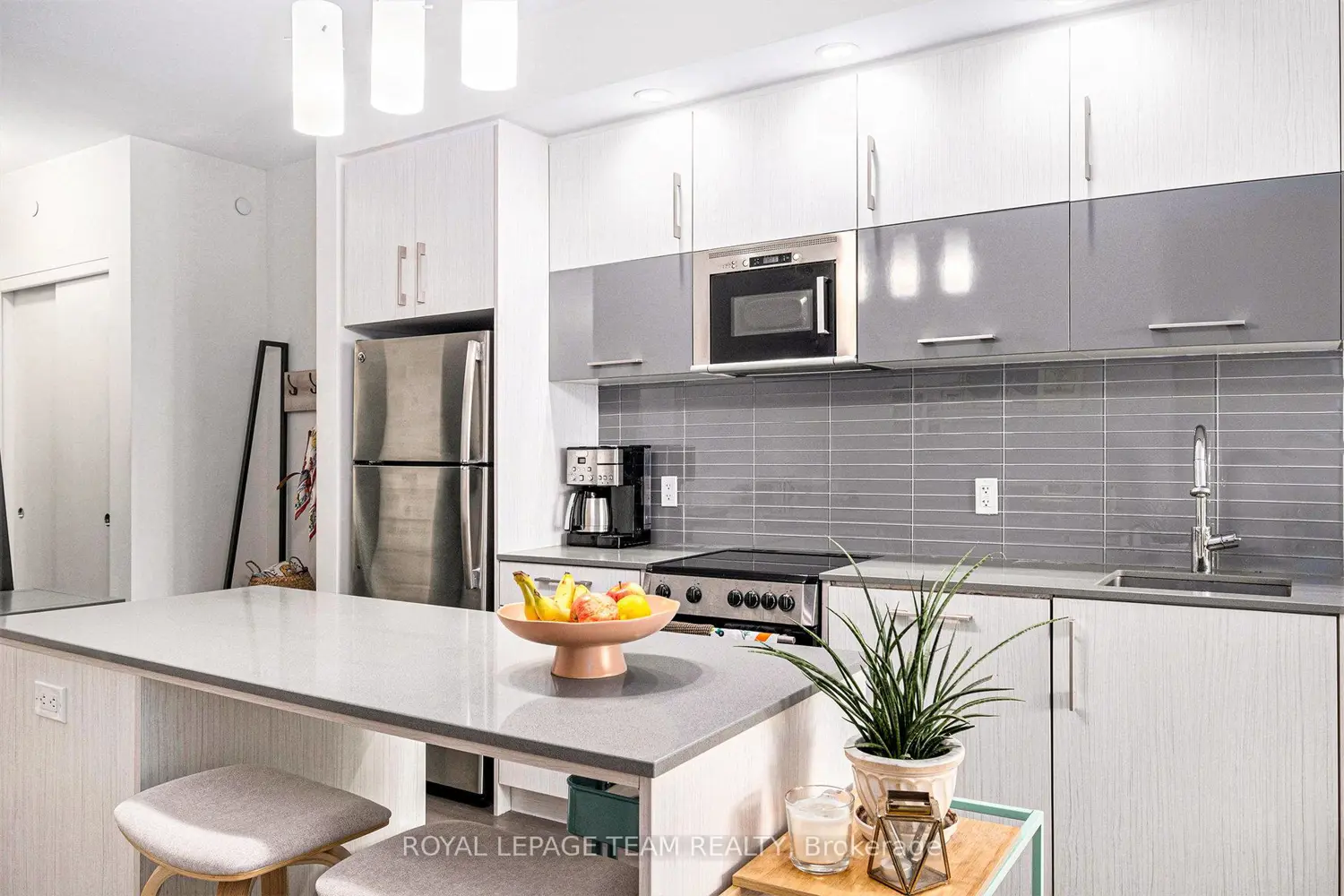 Additional image 5 of 255 Bay Street 714