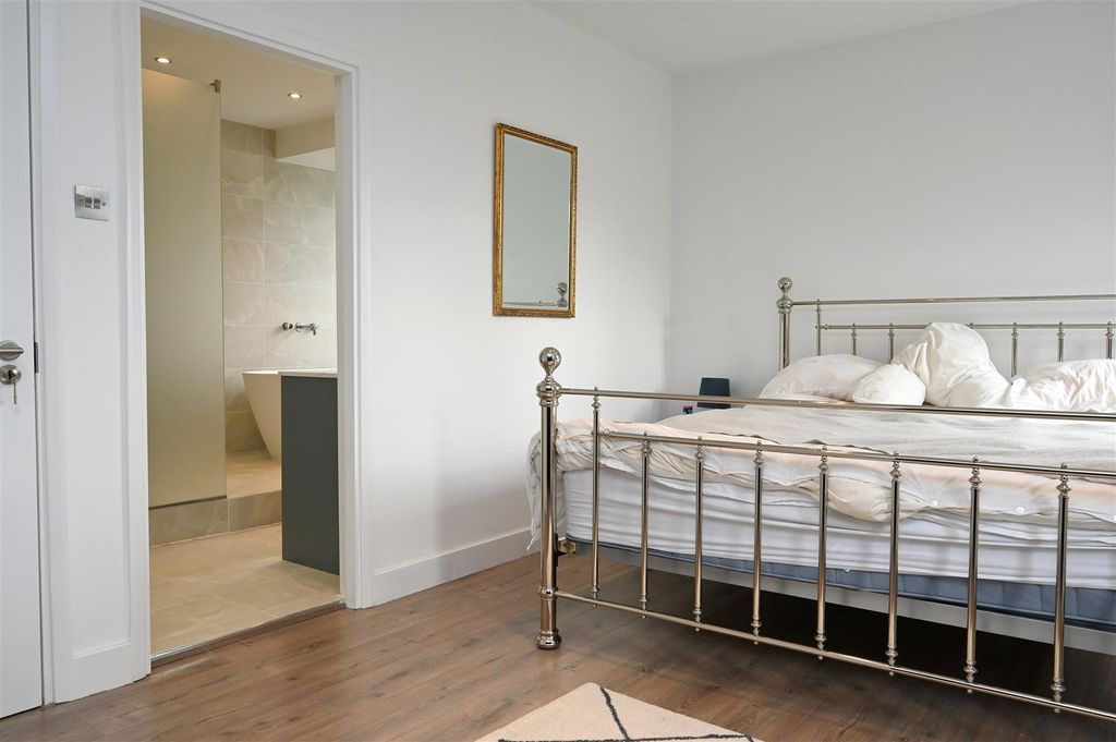 Additional image 15 of 3 bed flat for saleThe Regents, Norfolk Road, Edgbaston, Birmingham B15